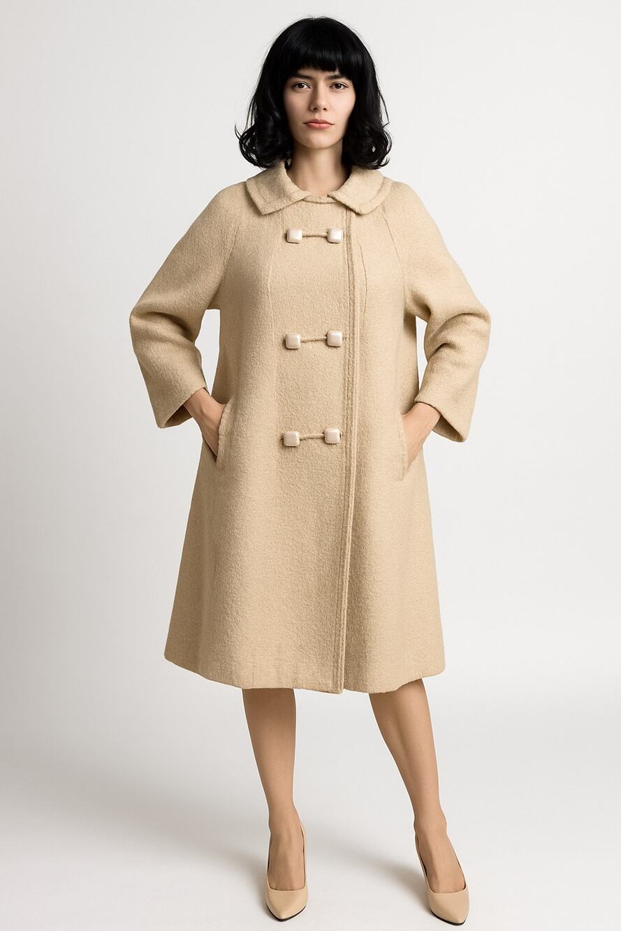 1960s Craigleigh Beige Wool Mod Swing Coat Faux Toggle Buttons Large to XL